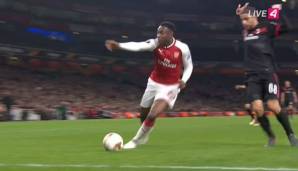 Danny Welbeck mit seiner Schwalbe gegen den AC Milan