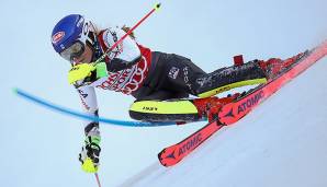 Mikaela Shiffrin führt in Levi überlegen.