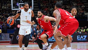 Die Basketballer von Bayern München schleppen sich in der EuroLeague dem Ende der regulären Saison entgegen. Der deutsche Vizemeister unterlag am Freitagabend bei Armani Mailand mit 74:99 (36:49), es war die dritte Niederlage in Serie und die bereits 19.