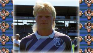 Darf natürlich nicht fehlen: Der Titan der Frisör-Innung, Oliver Kahn. Hier in seinen frühen Jahren beim KSC, als man Matten noch wild und lang trug.