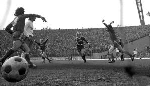 04.05.1974: Auf dem Weg zur fünften Meisterschaft gewann Bayern mit 5:0 beim HSV - Paul Breitner traff doppelt.