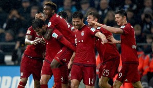 Das Kicken in der Kälte scheint dem FC Bayern ohnehin zu liegen. Denn zwischen November 2012 (unter Jupp Heynckes) und dem 1:3 in Gladbach im Dezember 2015, blieben die Münchner in 56 Hinrundenspielen unbesiegt. Natürlich auch ein Rekord