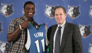 PLATZ 12: Jonny Flynn - Minnesota Timberwolves (6. Pick 2009). An 5 zogen die Wolves bereits Rubio, doch sie wollten noch einen Point Guard. Nach seiner Rookie-Saison (13,5 Punkte) folgte der Absturz. Nach ihm gedraftet: Stephen Curry, DeMar DeRozan.