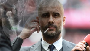 Etwas abgespannt blickt Pep auf sein Lebenswerk zurück. Selbst in der vierten englischen Liga wird jetzt Tiki-Taka gespielt, bis der Arzt kommt. Mission accomplished!