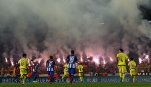 Doch auch die Herthaner hielten sich nicht zurück - so zog es einen kurzzeitigen Polizeieinsatz nach sich