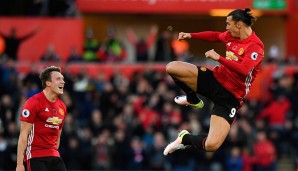 Platz 10, Zlatan Ibrahimovic: Keine Bestenliste ohne König Zlatan! Der Schwede wechselte im Sommer zu Manchester United und zeigt seitdem in England sein Können