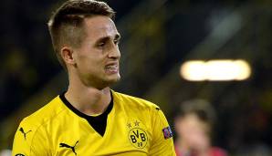 2015/2016: Adnan Januzaj – 20 Jahre – Ein weiterer Transfer unter der Überschrift „Versuch“. Dortmund holte den Belgier auf Leihbasis von Manchester United. Das Offensivtalent überzeugte nie so wirklich und so sah man von einer Weiterverpflichtung ab.