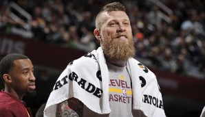 Ein weiterer kleiner Move der Cavs: Der Champ schickte Chris Andersen und Cash nach Charlotte und bekam dafür einen Second Rounder für 2017. Die Hornets entließen den verletzten Birdman umgehend