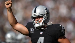 Platz 18: Derek Carr - Das Jersey mit der Nummer vier gehört einem der vielversprechendsten Quarterbacks der Liga. Carr überflügelt auch bei den Trikotverkäufen Bortles und Co.