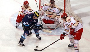 Tyler Bouck (l.) fällt voraussichtlich sechs Wochen aus