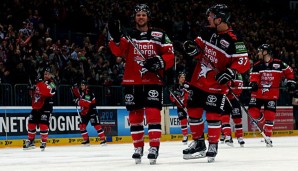 Die Kölner Haie feiern einen 3:1-Sieg im Derby gegen die Düsseldorfer EG