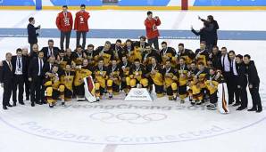 Die deutschen Eishockey-Helden müssen kurz nach ihrem Triumph wieder in der DEL ran.