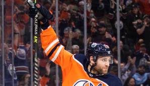 Leon Draisaitl feiert mit den Edmonton Oilers den nächsten Sieg in den Playoffs.