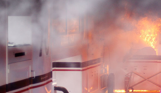 In der Williams-Garage brach nach dem Sieg von Pastor Maldonado ein großes Feuer aus