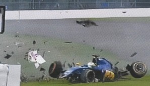 Marcus Ericsson stieg nach seinem schweren Unfall sichtlich benommen aus seinem Bolliden aus