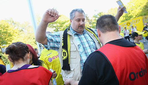 Fußballfans könnten bald mit Gesichtsscannern in Stadien überwacht werden