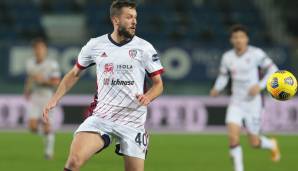 Cagliari Calcio ist nun auf Transfereinnahmen angewiesen, die der 20-Jährige generieren könnte. Er wäre wohl günstiger zu haben als Milenkovic. In den vergangenen Wochen saß er allerdings nur auf der Bank.