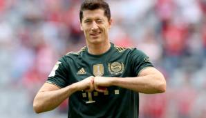 Müller brauchte damals übrigens alle 34 Einsätze für seinen Rekord. Lewandowski schaffte seine 41 Saisontreffer in gerade mal 29 Spielen.