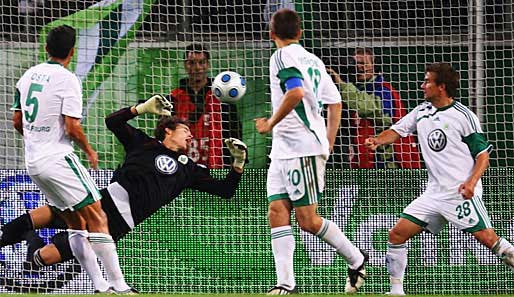 In bisher 27 Bundesliga-Spielen gelang Daniel Baier (r.) noch kein Tor