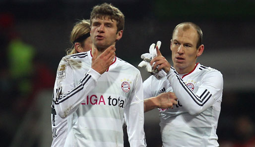 Arjen Robben (r.) geriet nach dem Schlusspfiff in Bremen mit Thomas Müller aneinander