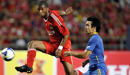 Ryan Babel (l.) wechselte im Sommer 2007 von Ajax Amsterdam nach Liverpool