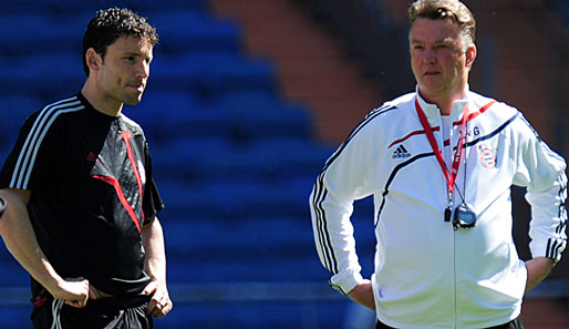 Mark van Bommel (l.) steht vor einem sofortigen Wechsel vom FC Bayern zum AC Milan