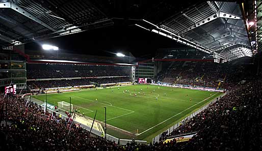 Der Rasen im FCK-Stadion gleicht mehr einem Acker als einen Fußball-Feld