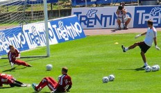 Tapalovic (r.) beim Training mit Neuer