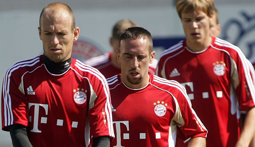 Arjen Robben (l.) vorneweg: Der Niederländer spricht im Trainingslager über seine Rolle beim FCB