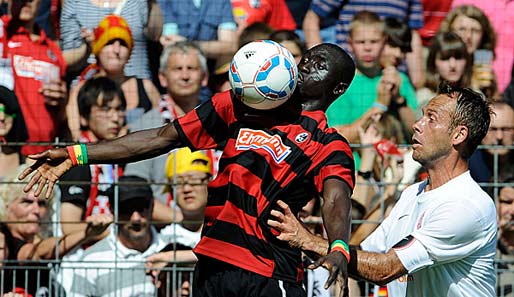 Freiburgs Top-Torjäger Papiss Demba Cisse plant seinen Abgang bei den Breisgauern