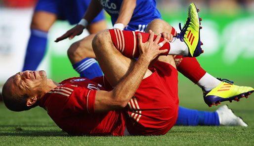 Arjen Robben wird den Bayern auch in den nächsten Wochen fehlen