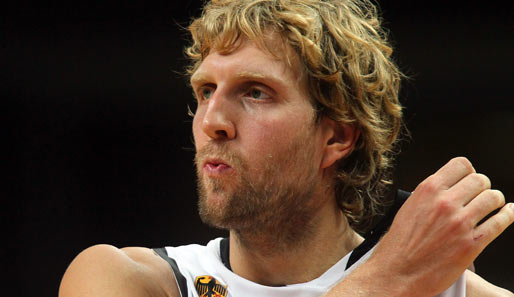 Der Finals-MVP Dirk Nowitzki von den Dallas Mavericks glaubt an einen Durchmarsch der Bayern