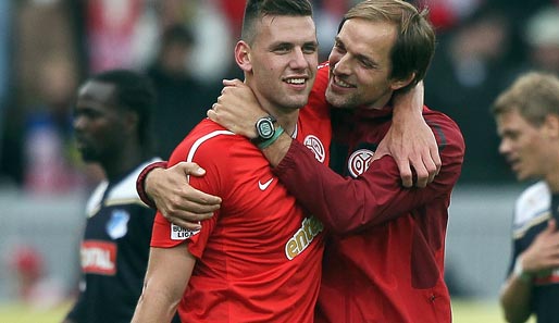 Mainz-Trainer Thomas Tuchel (r.) setzt große Hoffnungen in seinen Stürmer Adam Szalai (l.)