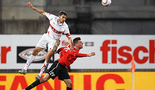 Matthieu Delpierre (l.) wird seine Zelte beim VfB Stuttgart wohl abbrechen