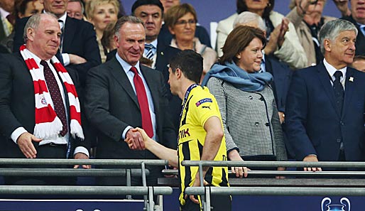 Nach dem CL-Finale gab's schon mal den Handshake zwischen Rummenigge und Lewandowski