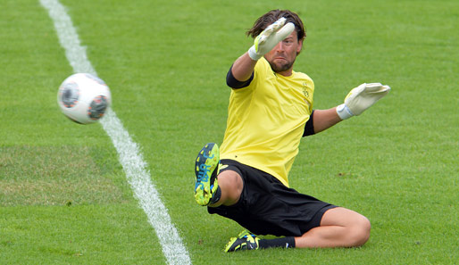 Roman Weidenfeller musste gegen Pochers All Stars einmal hinter sich greifen