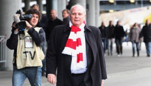 Uli Hoeneß denkt nicht an eine Aufgabe seiner Ämter