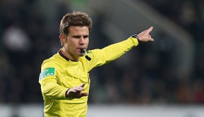 Wie seine Kollegen muss auch Felix Brych zum Theorie- und Leistungstest antreten