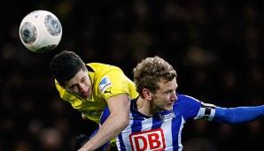 Robert Lewandowski (l.) richtete sich mit einer Nachricht an die Borussia-Fans