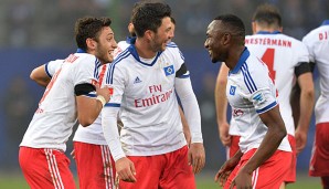 Hakan Calhanoglu (l.) wäre fast erst gar nicht beim HSV gelandet