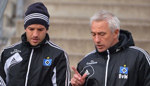 Rafael van der Vaart (l.) und Bert van Marwijk (r.) kämpfen mit dem HSV gegen den Abstieg