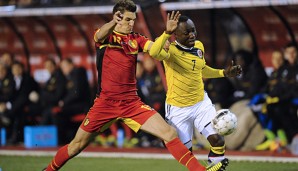 Thomas Meunier (l.) hat sich ins Visier der Wölfe