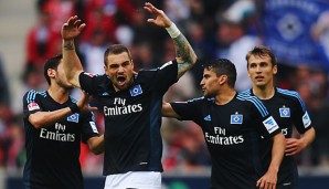 Wie oft werden sie noch gemeinsam jubeln? Lasogga (2.v.l.) und alhanoglu (l., verdeckt)