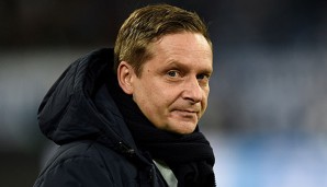 Chancenlos im Derby beim BVB. Horst Heldt sieht trotzdem einen klaren Plan bei S04