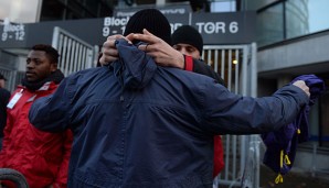 Die Kontrollen in deutschen Stadien seien laut einem Sicherheitsexperten zu gering