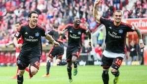 Sonntagnachmittag in Mainz: Gojko Kacar (l.) hat gerade das 2:1 für den HSV geschossen