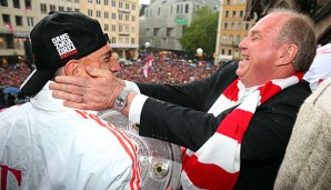 Franck Ribery und Uli Hoeneß haben eine ganz besonders innige Beziehung