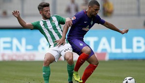 Leon Guwara und die Bremer konnten sich gegen Real Betis offensiv nur schwer in Szene setzen