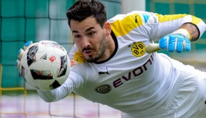 Roman Bürki gewann in der vergangenen Saison mit dem BVB den DFB-Pokal