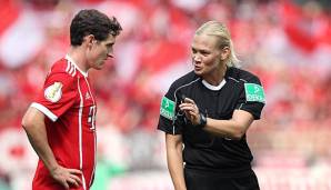 Am Sonntag wird Bibiana Steinhaus erstmals ein Bundesliga-Spiel leiten